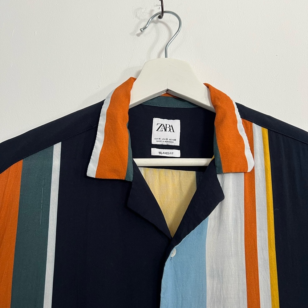 Zara Men's Bold Striped Button Down Shirt - Picture 3 of 4